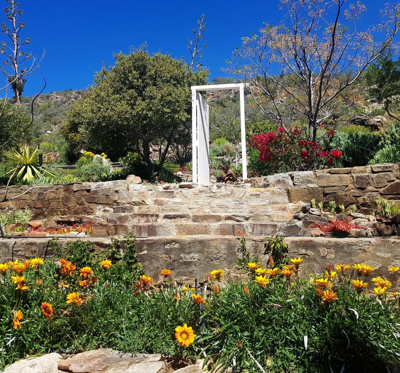 Montagu Little Sanctuary - Hot Spring Access At Reduced Price Daire Dış mekan fotoğraf